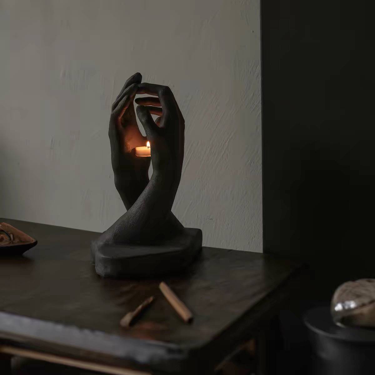 Holding Hands Tealight Candle Holder