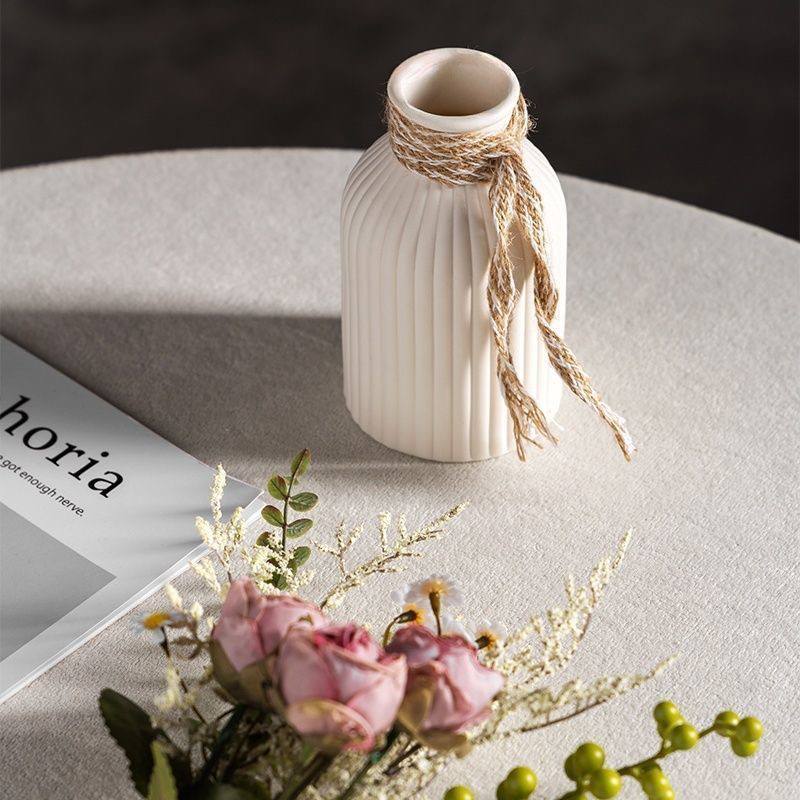 Mini Rustic Ribbed Vase (FREE Dried Flowers Included!)