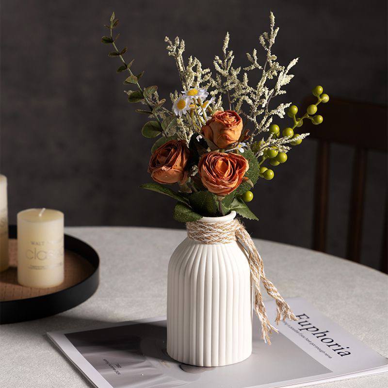 Mini Rustic Ribbed Vase (FREE Dried Flowers Included!)