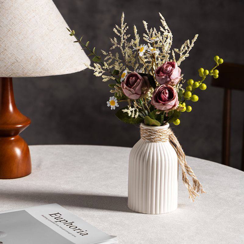 Mini Rustic Ribbed Vase (FREE Dried Flowers Included!)